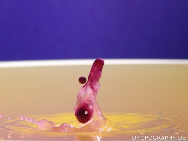 Dropography Wassertropfen-Hochgeschwindigkeitsfoto